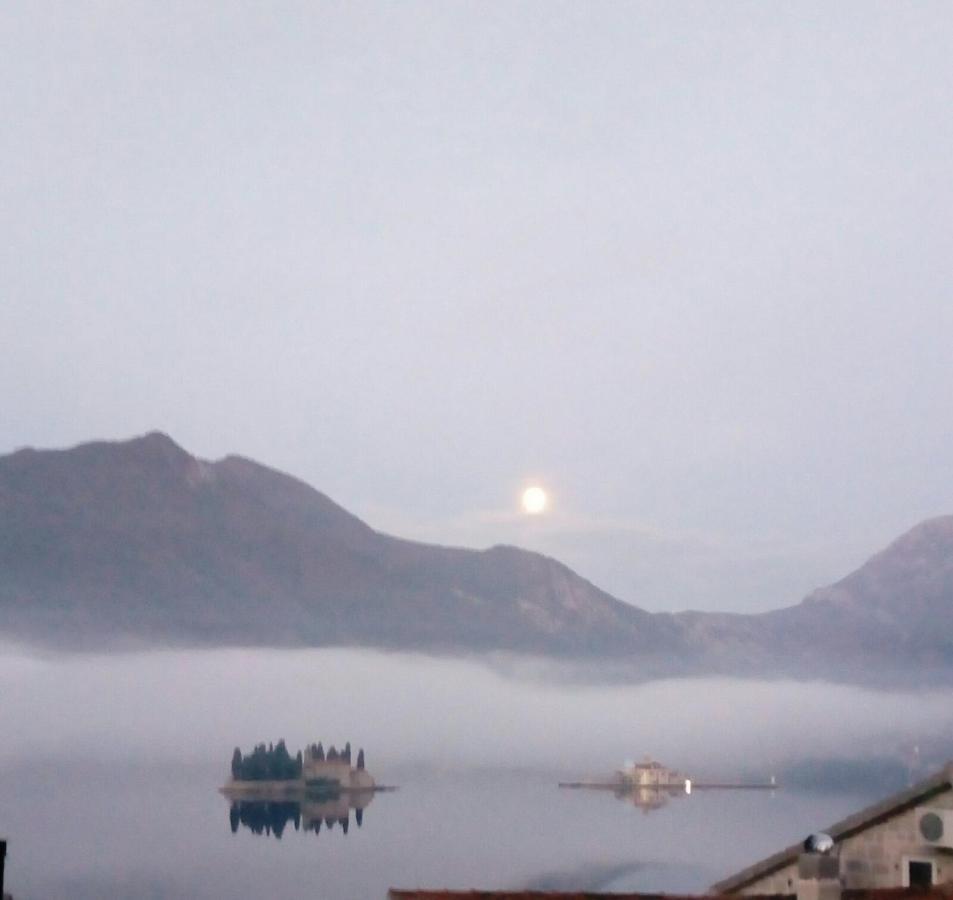 Bella Vista Zmukic Apartment Perast Luaran gambar