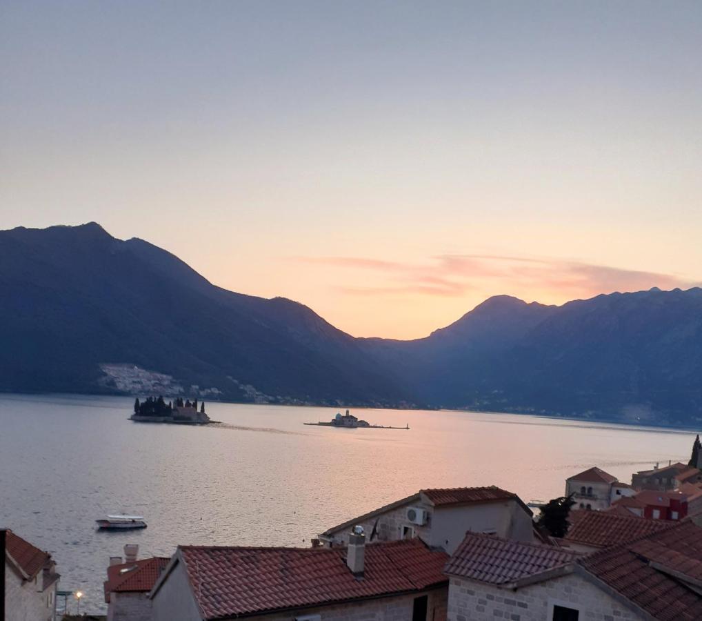 Bella Vista Zmukic Apartment Perast Luaran gambar
