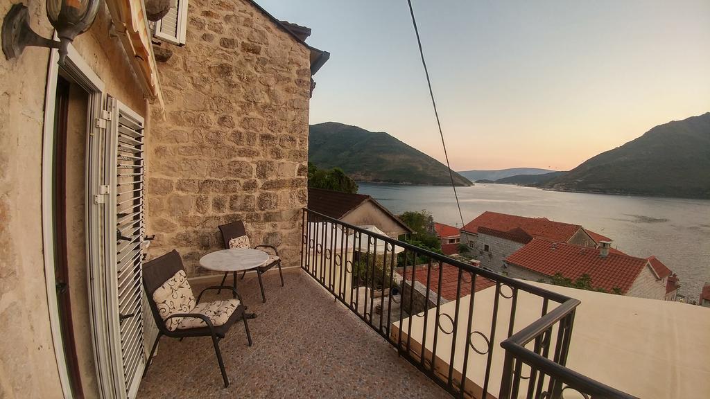 Bella Vista Zmukic Apartment Perast Luaran gambar