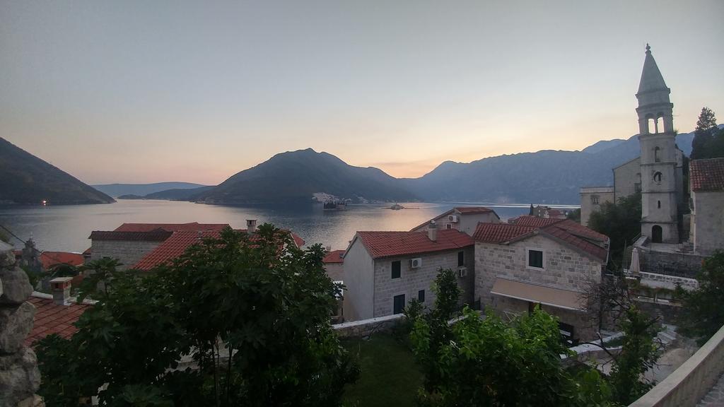 Bella Vista Zmukic Apartment Perast Luaran gambar