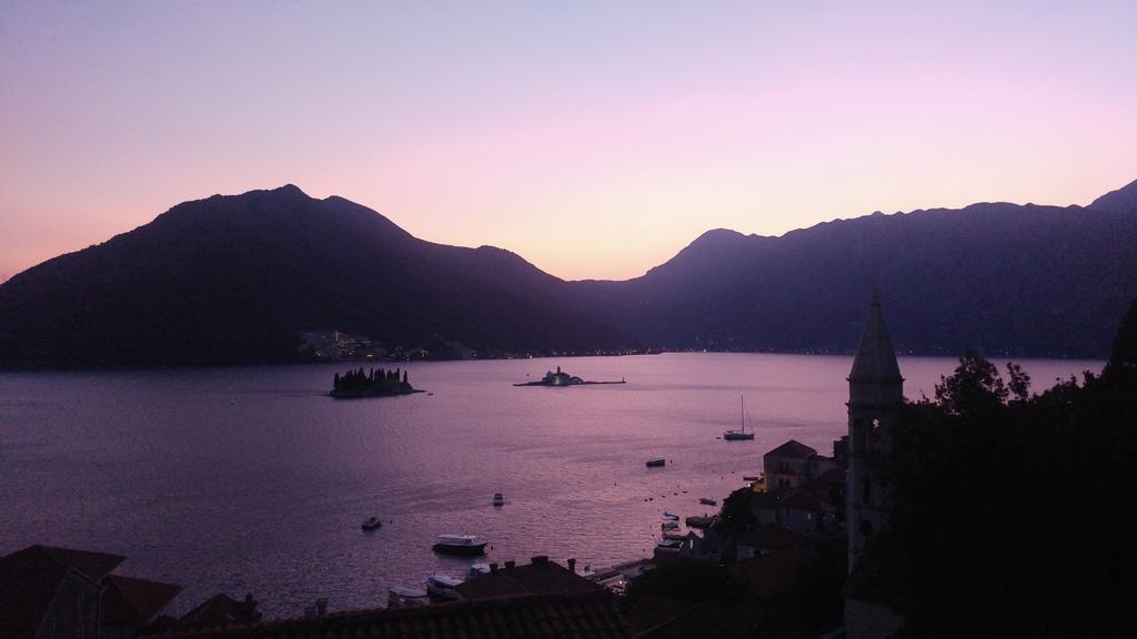 Bella Vista Zmukic Apartment Perast Luaran gambar